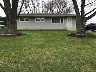 1510 N Ramble Rd, McHenry, IL 60050