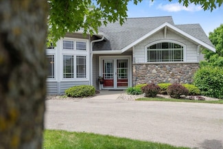 1814 Masters Ln, Madison, WI 53719