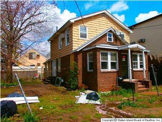 663 Jefferson Ave, Staten Island, NY 10306