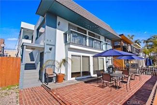 111 Bay Shore Ave, Long Beach, CA 90803