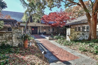 7925 Spiritwood Ct, Cincinnati, OH 45243