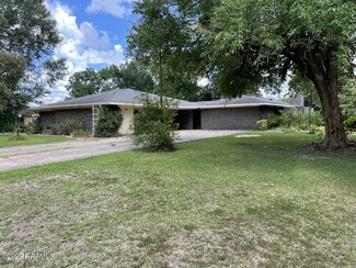 356 Scenic Dr, Ville Platte, LA 70586