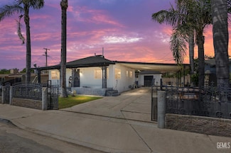 2110 Center St, Bakersfield, CA 93305