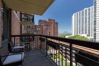 333 Rector Place Unit 1012, New York, NY 10280