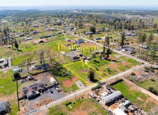 1422 W Dottie Ln, Paradise, CA 95969