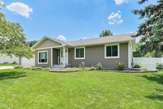 1996 Chipmunk Ct, Saint Paul, MN 55122