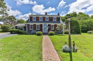 13 and 15 South St, Harwich, MA 02646