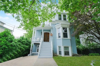 9 Court St, Staten Island, NY 10304