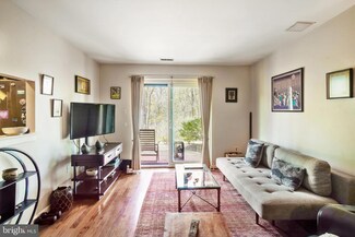 609 Hudson Ave Unit 126, Takoma Park, MD 20912