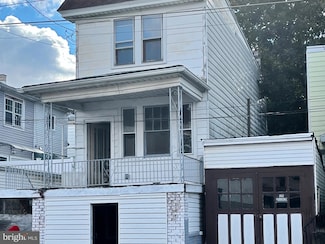 340 E 5th St, Mount Carmel, PA 17851