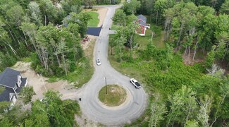 13 Cole Circle Dr, Hermon, ME 04401