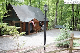 341 Saddle Ln, Deep Gap, NC 28618