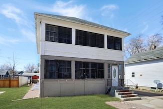 714 S 2nd St, Aberdeen, SD 57401