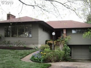2345 University St, Eugene, OR 97403