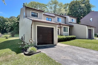 87 Sterling Place, Highland, NY 12528
