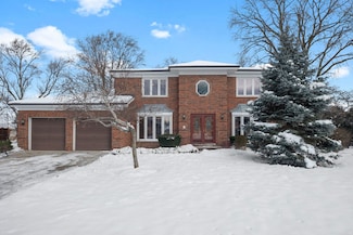 1045 Crystal Ct, Glenview, IL 60025