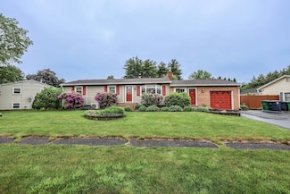 14 Bramble Dr, Nashua, NH 03062