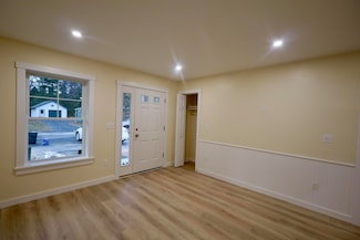 32 Lewis St Unit 1, Greenville, ME 04442