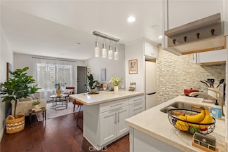 225 W 6th St Unit 206, Long Beach, CA 90802