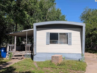 107 Hummingbird Dr, McPherson, KS 67460