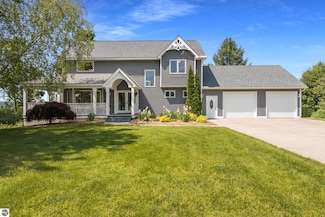 7360 S Upper Orchard, Cedar, MI 49621