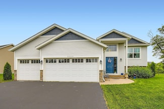 25520 10th St W, Zimmerman, MN 55398