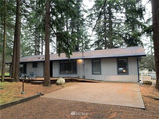 714 Ness Corner Rd, Port Hadlock, WA 98339