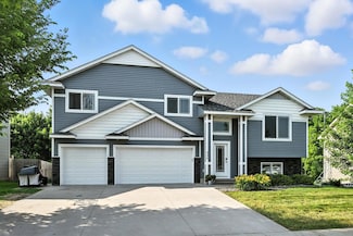 320 Terning Way, Howard Lake, MN 55349