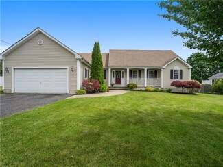 250 Marble St, Somerset, MA 02726