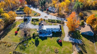 2 County Rd, Tuftonboro, NH 03850