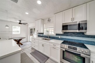 5717 SW 38th St, West Park, FL 33023