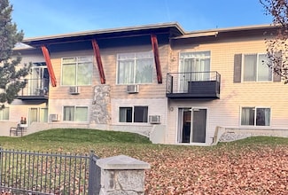 22855 E Country Vista Dr Unit 446, Liberty Lake, WA 99019