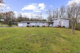 5008 Woodside Rd, Fayetteville, NY 13066