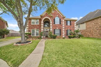 14010 Sea Myrtle Ln, Sugar Land, TX 77498