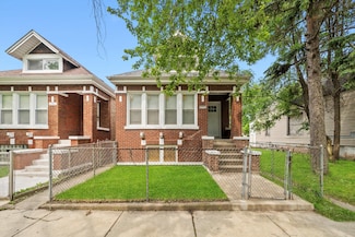 6742 S Honore St, Chicago, IL 60636