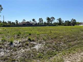 1020 Poinsettia Ave, Lehigh Acres, FL 33972