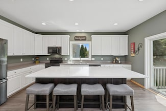 19161 Ismay Path, Lakeville, MN 55044