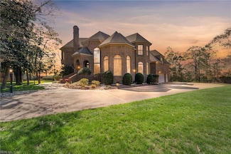 6534 Harbour Pointe Dr, Suffolk, VA 23435