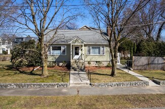 149 Horn Pond Brook Rd, Winchester, MA 01890