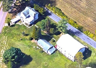 1431 Spruce Run Rd, Windber, PA 15963