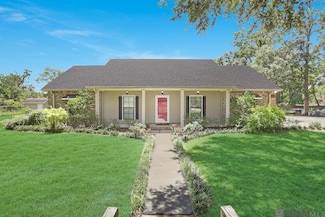 41143 Little Place Rd, Gonzales, LA 70737