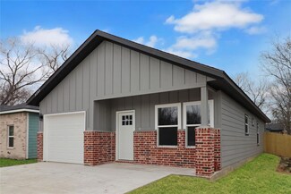 3307 Langford St, Greenville, TX 75401