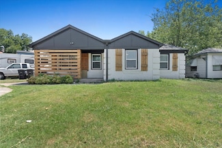 2801 S Hills Ave, Fort Worth, TX 76109