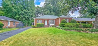 5246 Quince Rd, Memphis, TN 38117