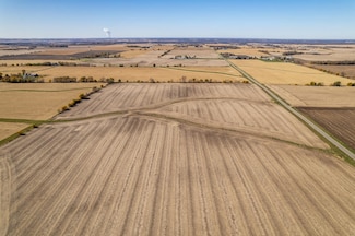 2826 Stone Quarry Rd, Belvidere, IL 61008