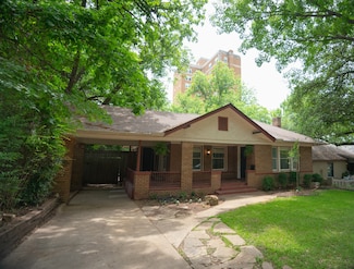 2303 Mistletoe Dr, Fort Worth, TX 76110
