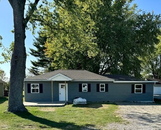 420 N Main St, Fillmore, IN 46128
