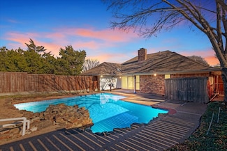 1603 Green Tree Ln, Duncanville, TX 75137