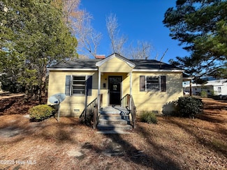 110 N Martin Luther King jr Dr, Williamston, NC 27892