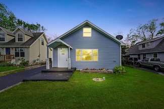 26427 W Prospect Ave, Antioch, IL 60002
